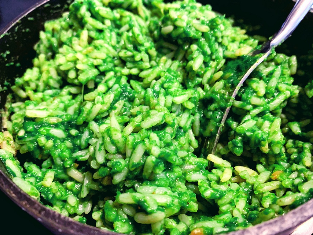 Arroz Verde (Mexican Green Rice) - Made w/ Spinach - Quisine Queen B