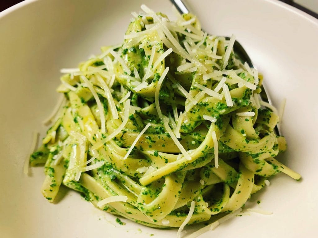 Pasta with Spinach Cream Cheese Sauce Quisine Queen B
